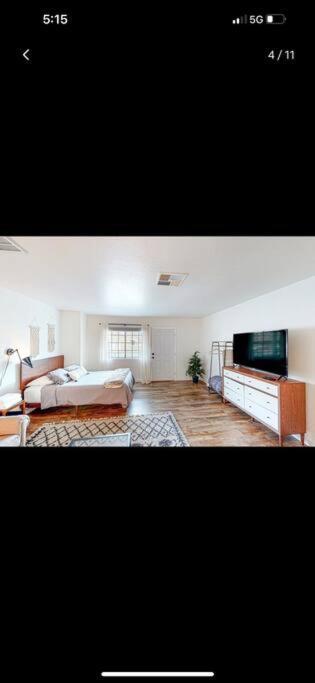 Couple Studio 2 With Full Kitchen Near Yosemite Apartment *